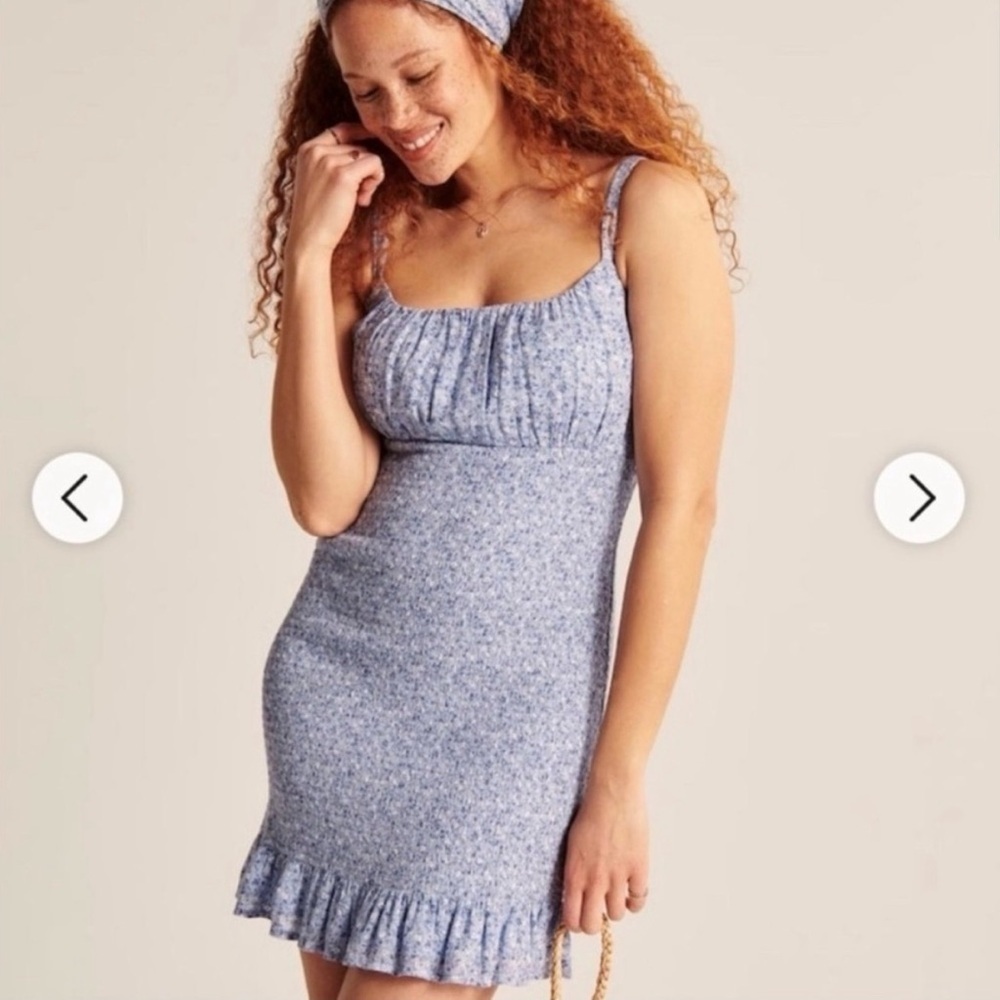 Abercrombie & Fitch Blue Floral Smocked Dress